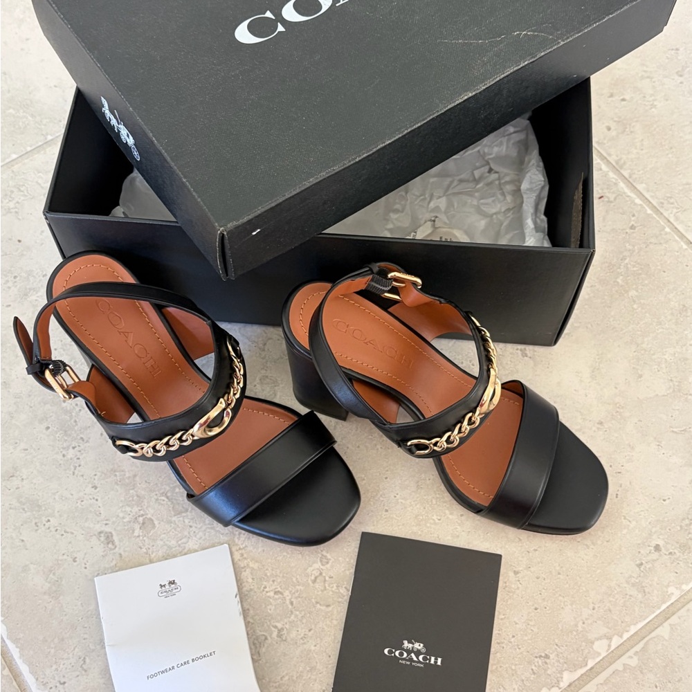 Brand New COACH MARI LEATHER SANDAL, Size 5.5 - Picture 12 of 16